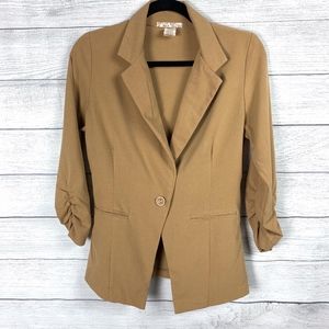 Tan 3/4 Sleeve Blazer